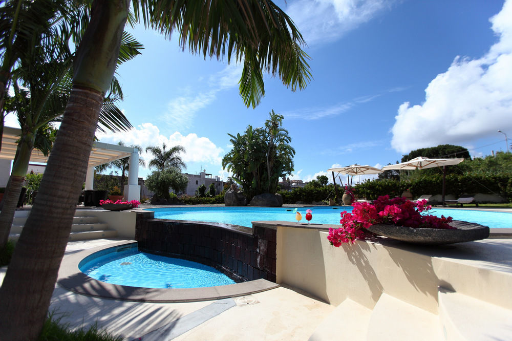 Residence Hotel La Giara Lipari  Exteriör bild