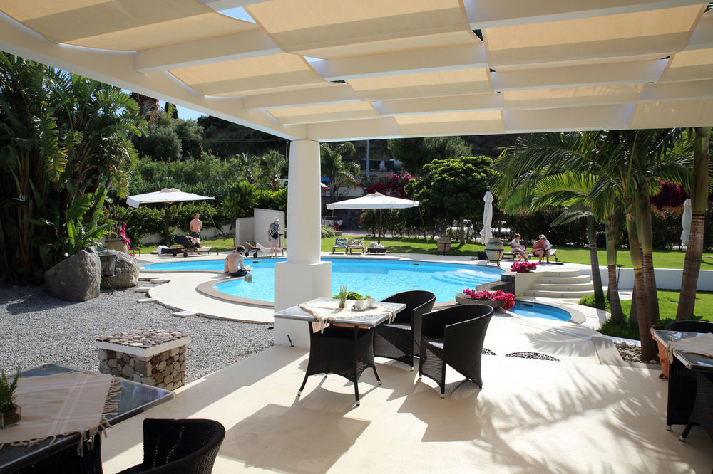 Residence Hotel La Giara Lipari  Exteriör bild