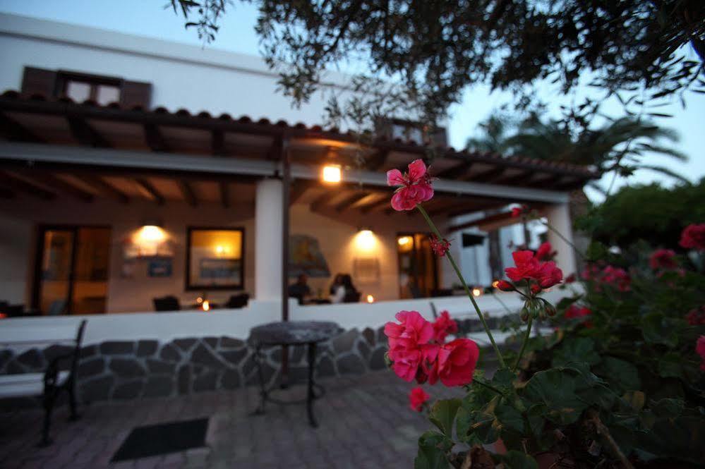 Residence Hotel La Giara Lipari  Exteriör bild