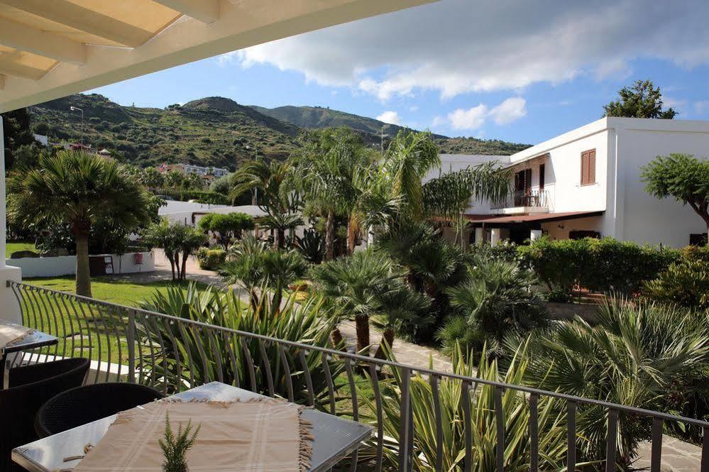 Residence Hotel La Giara Lipari  Exteriör bild