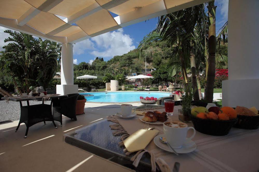Residence Hotel La Giara Lipari  Exteriör bild